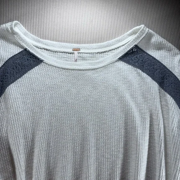 Free People womens size S Casual Clash Balloon Sleeve Waffle Knit Thermal Top - Picture 3 of 10